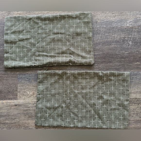 2 Pack Throw Pillow Covers Couch bed farmhouse decor lumbar pillow 20x12 green - Picture 5 of 5